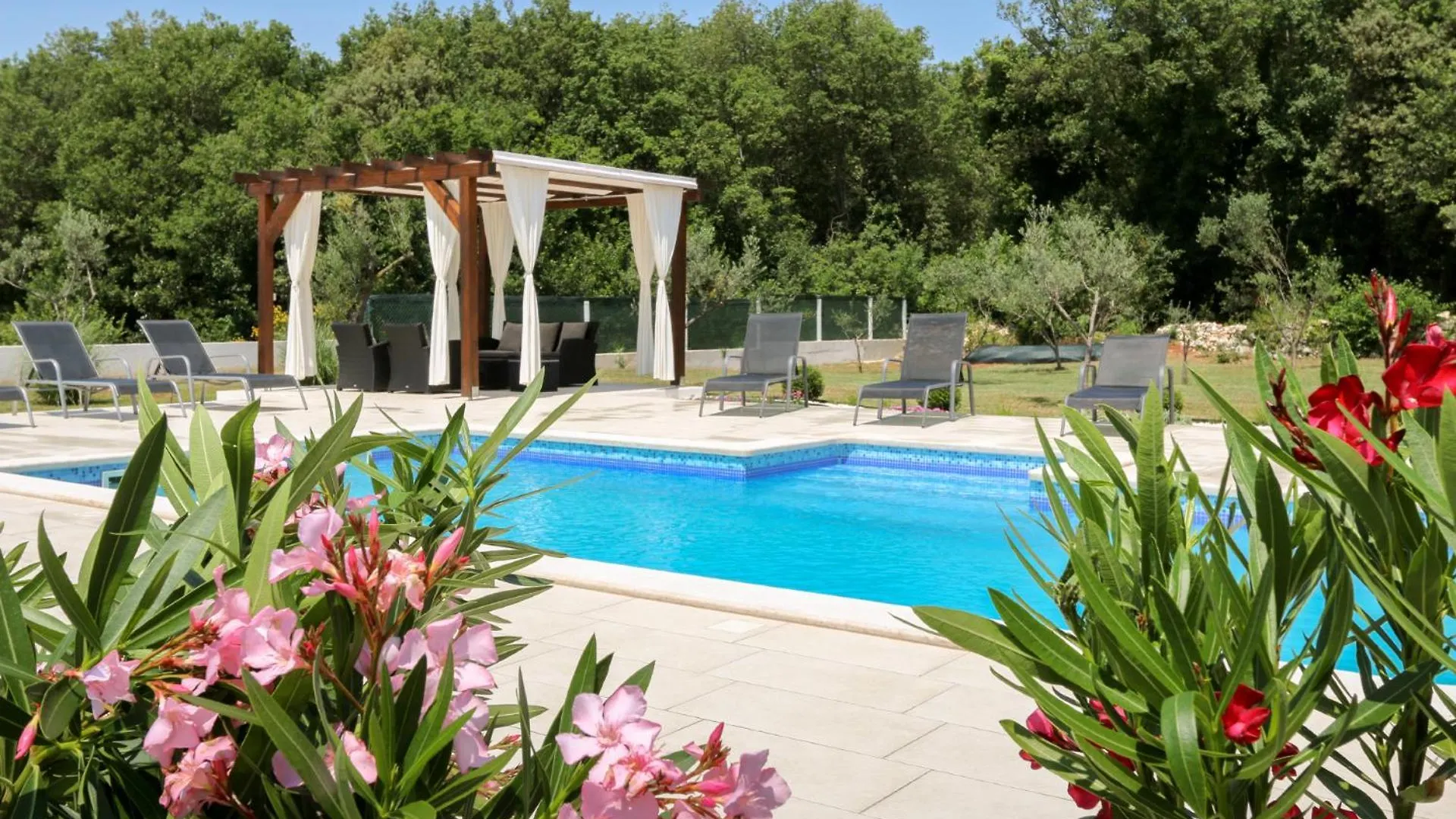 Villa Tara Medulin 0*,  Croatia