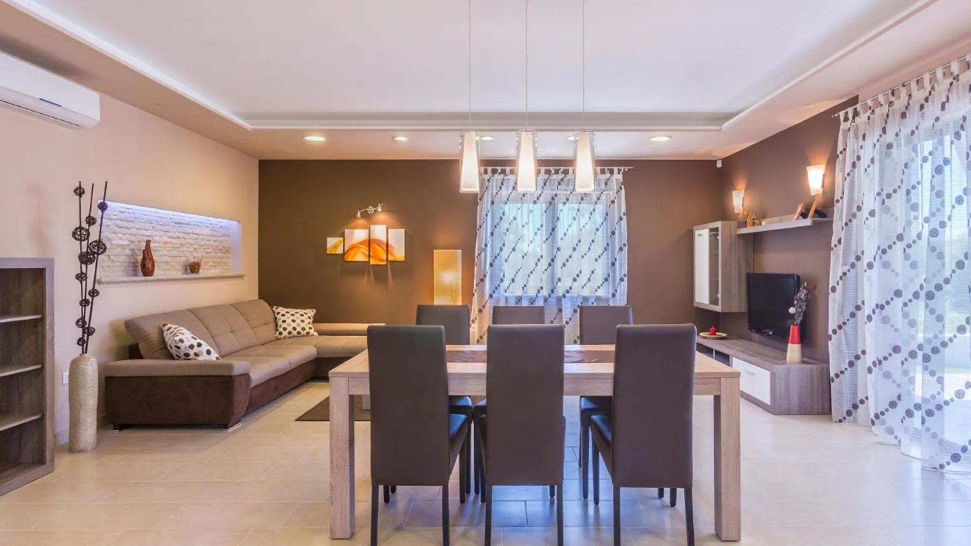 מדולין Villa Tara
