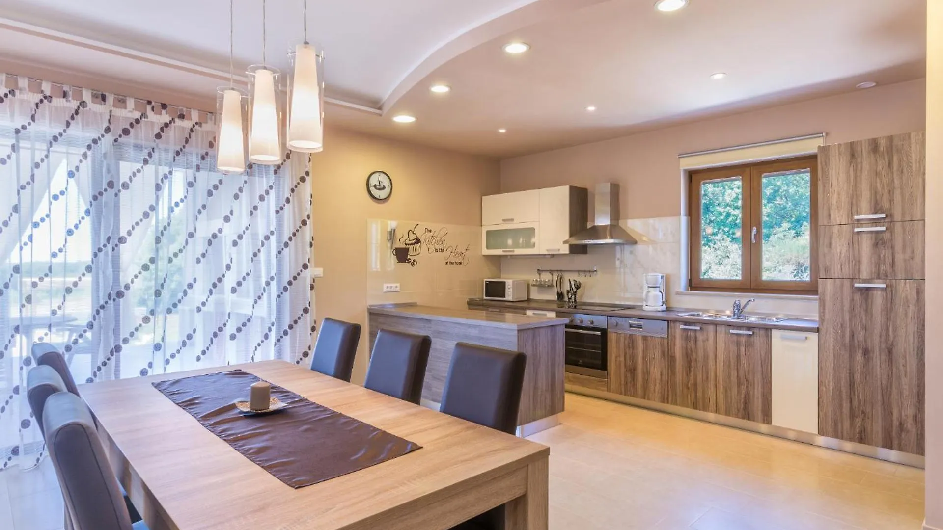 מדולין Villa Tara