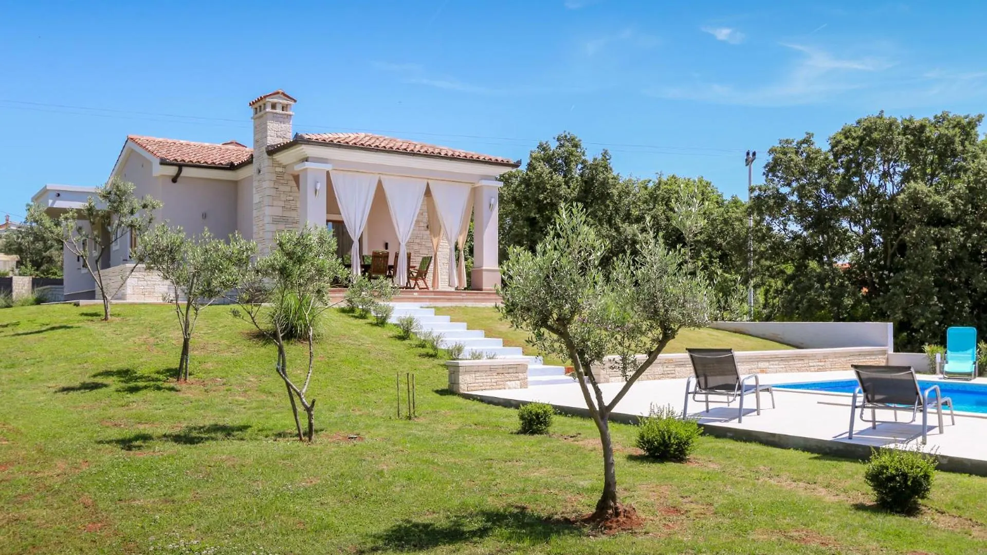 מדולין Villa Tara